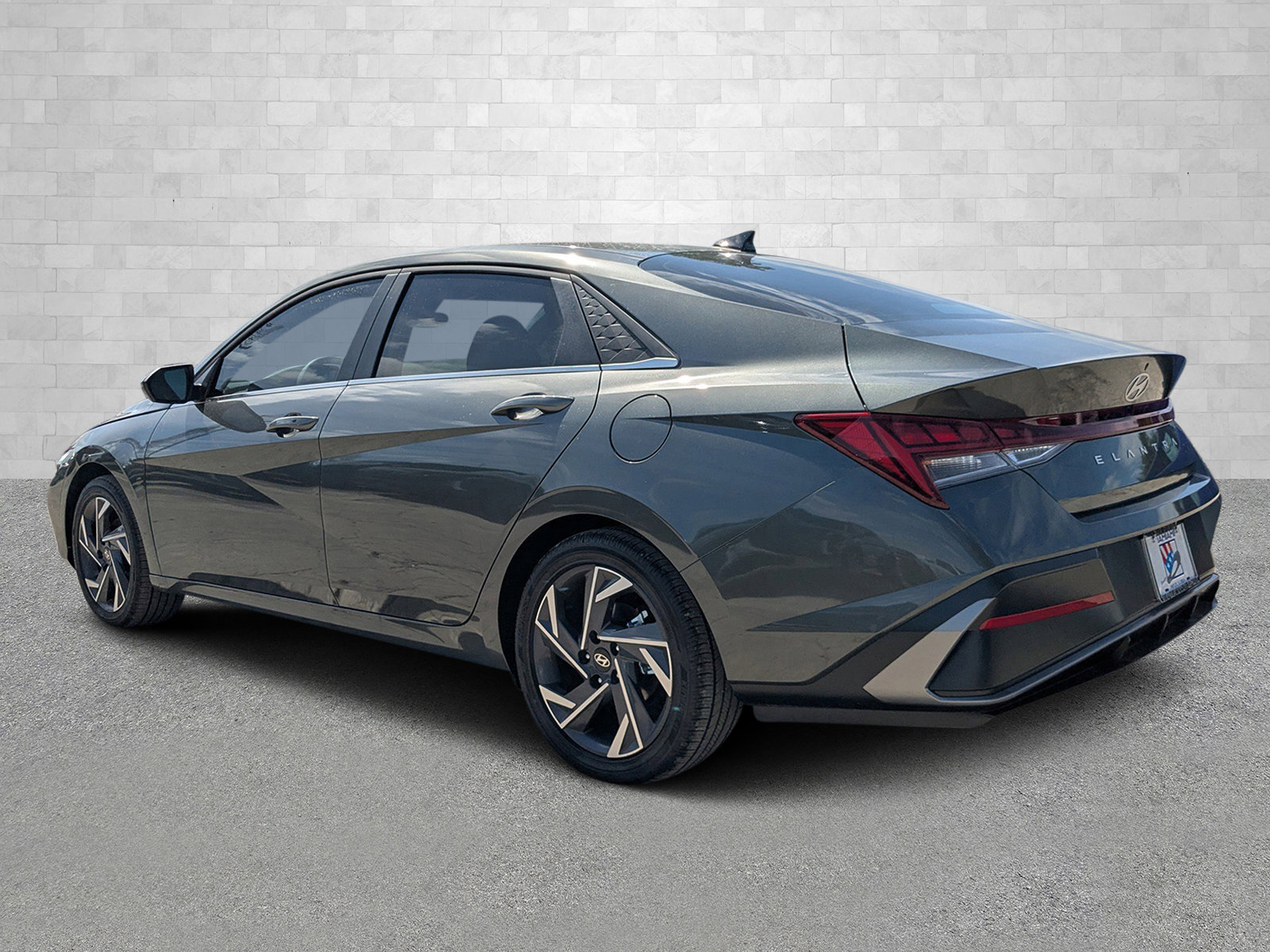 2025 Hyundai Elantra SEL Convenience photo 4