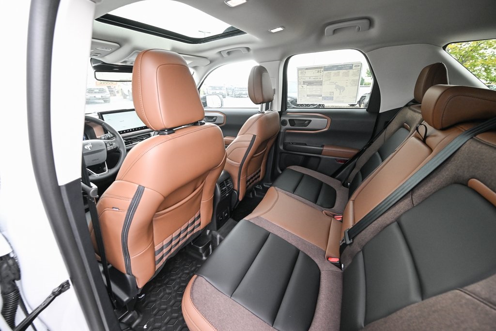 2025 Ford Bronco Sport Outer Banks photo 13