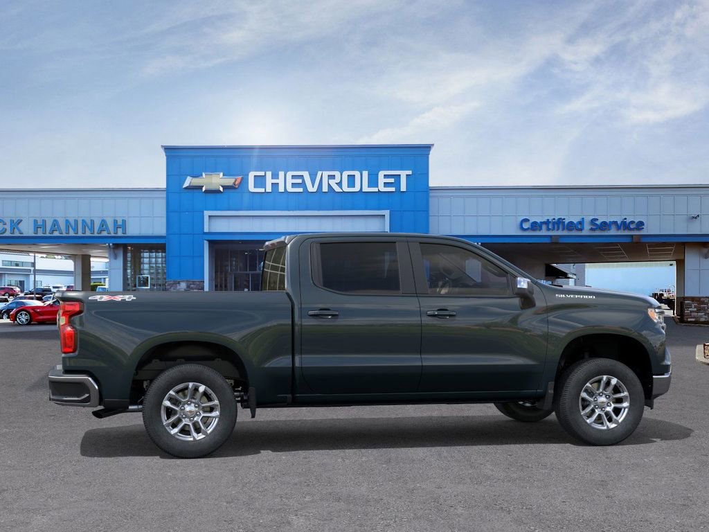 2026 Chevrolet Silverado 1500 LT photo 4