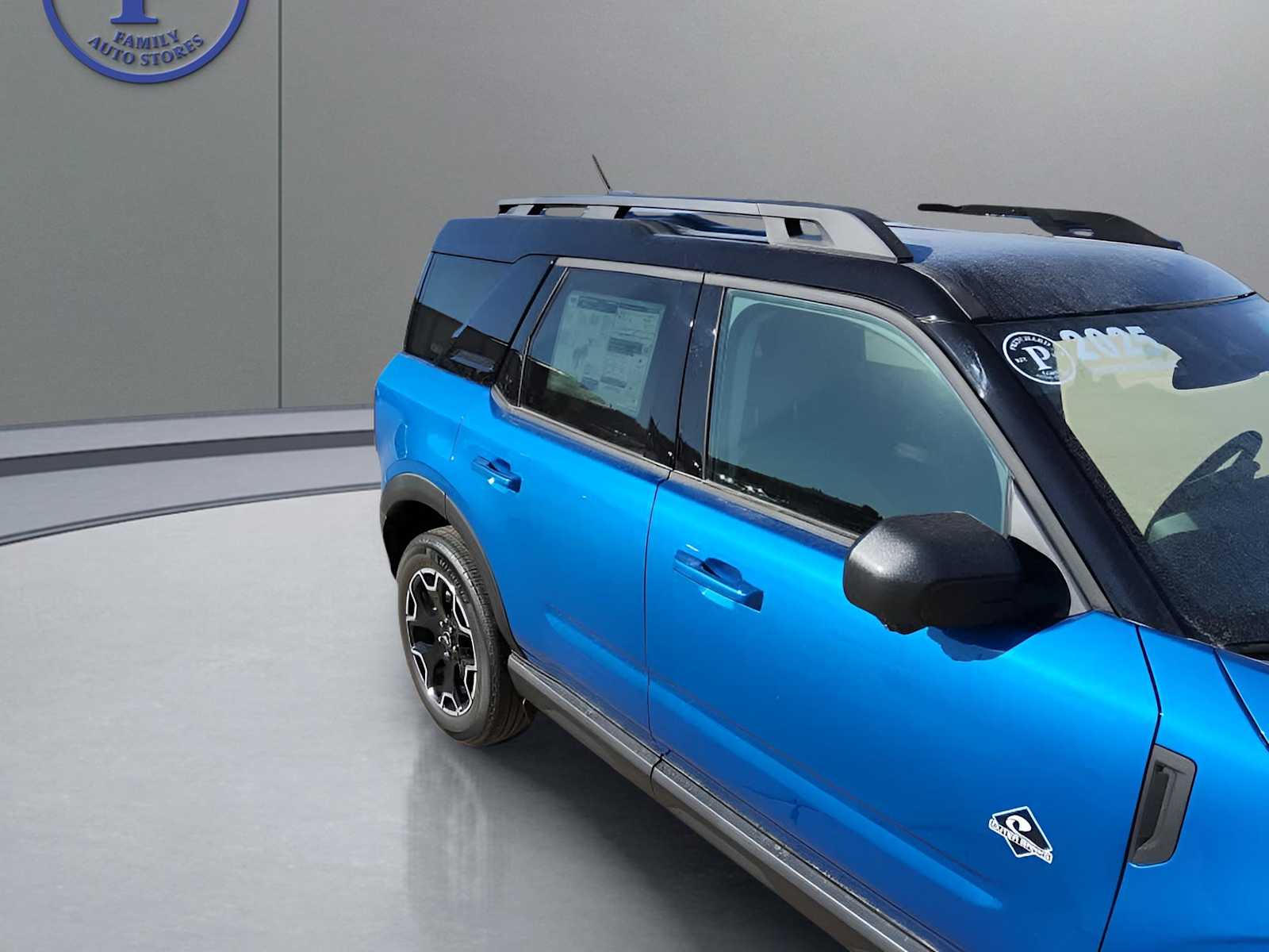 2025 Ford Bronco Sport Outer Banks photo 4