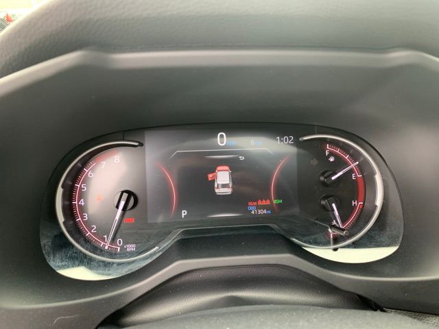 2023 Toyota RAV4 XLE Premium photo 13