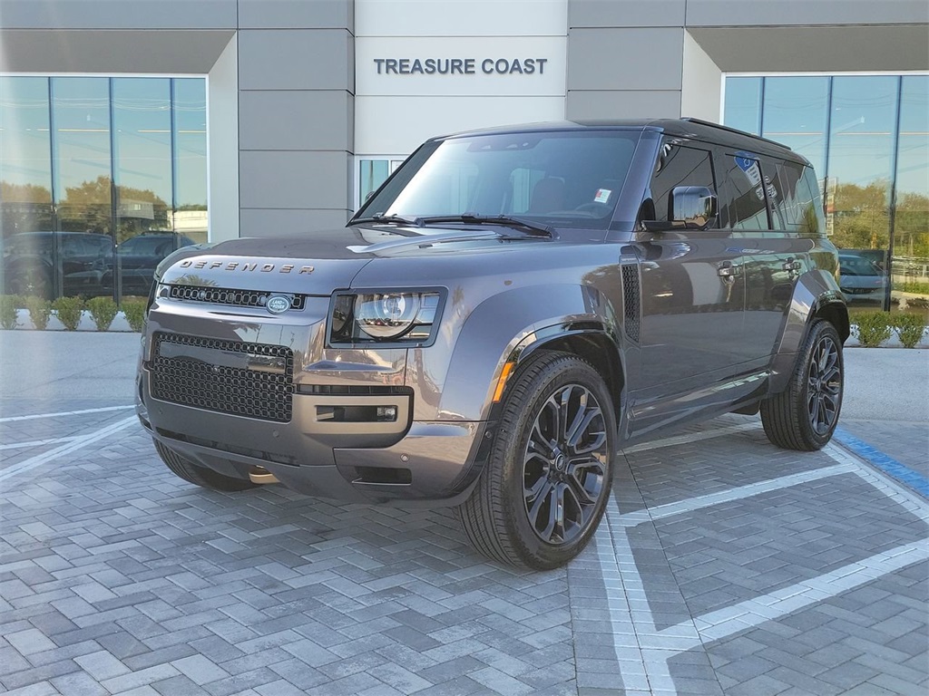 2025 Land Rover Defender Octa