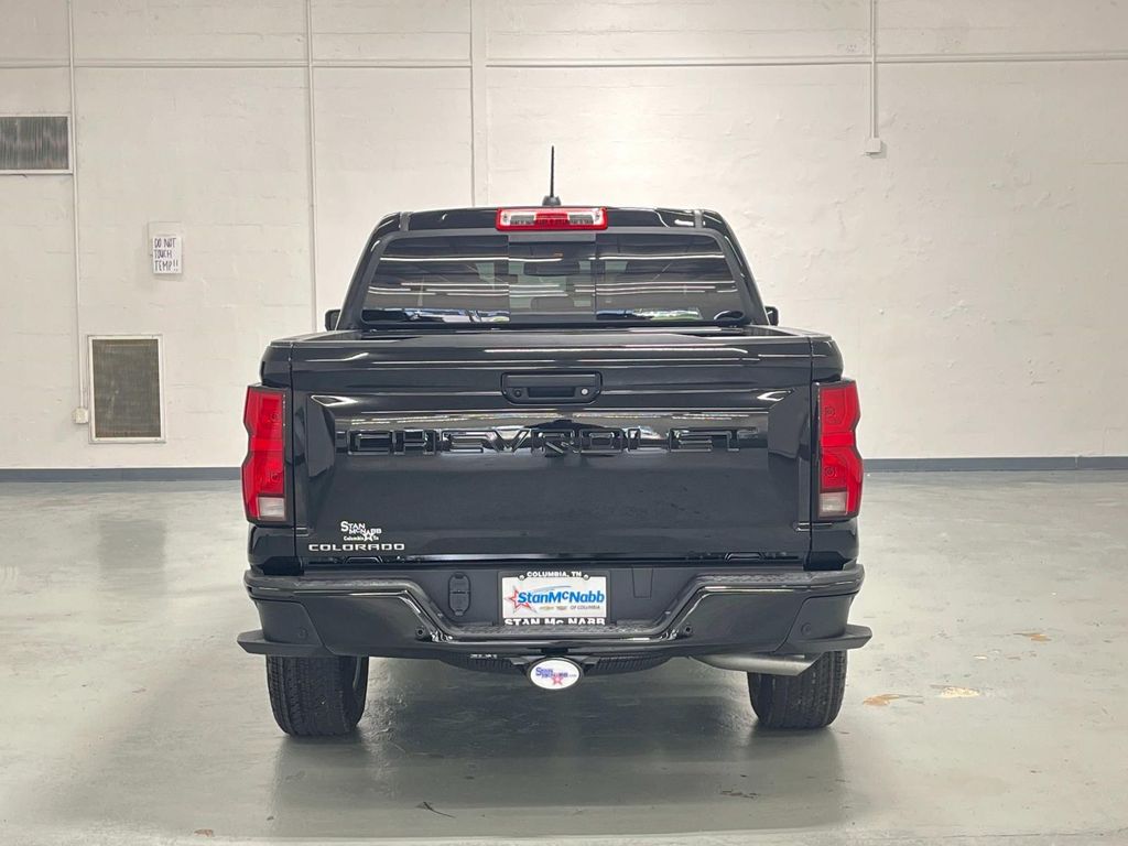 2026 Chevrolet Colorado LT photo 7