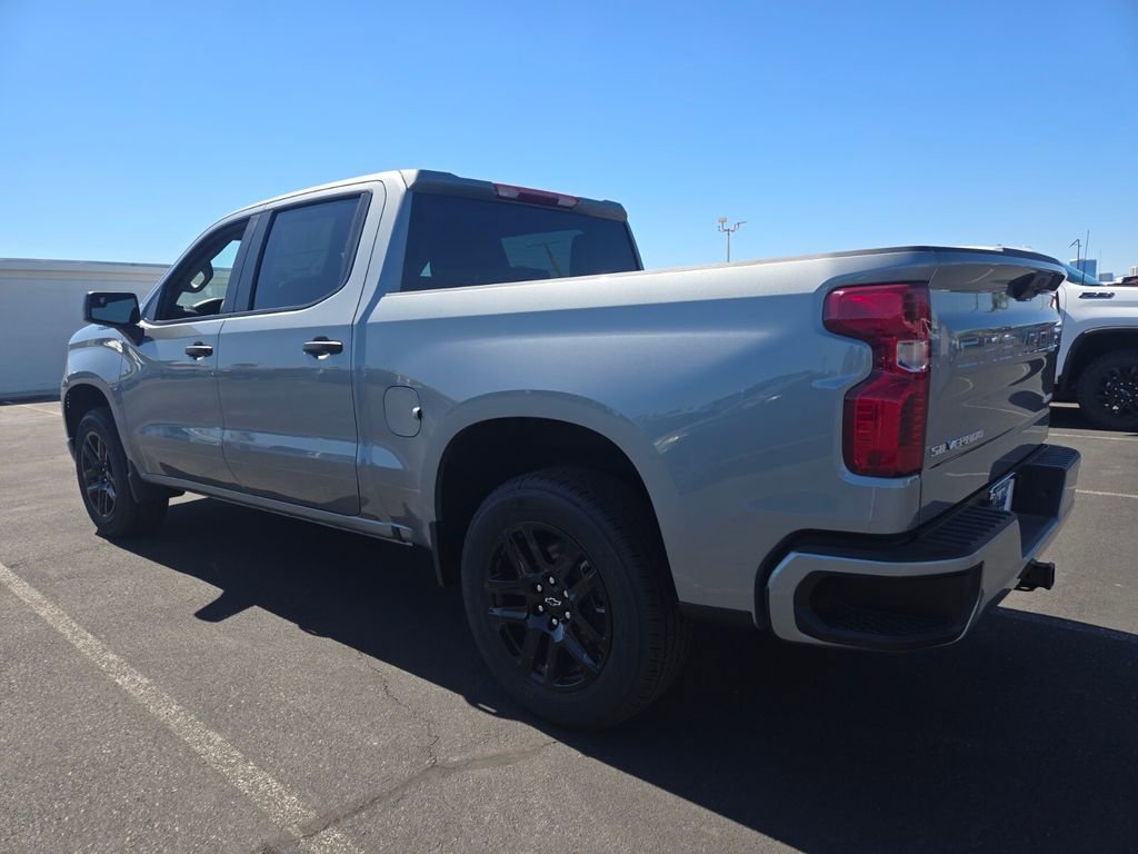 2026 Chevrolet Silverado 1500 Custom photo 3