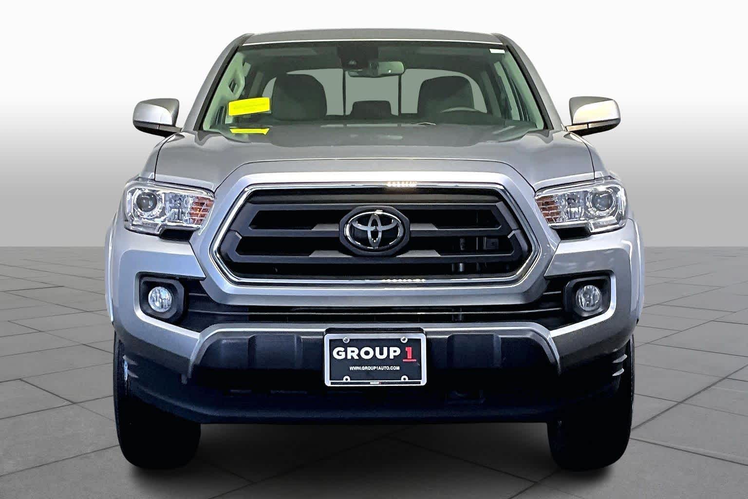2023 Toyota Tacoma SR5 photo 3