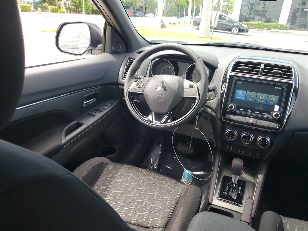 2025 Mitsubishi Outlander Sport ES SE LE photo 14