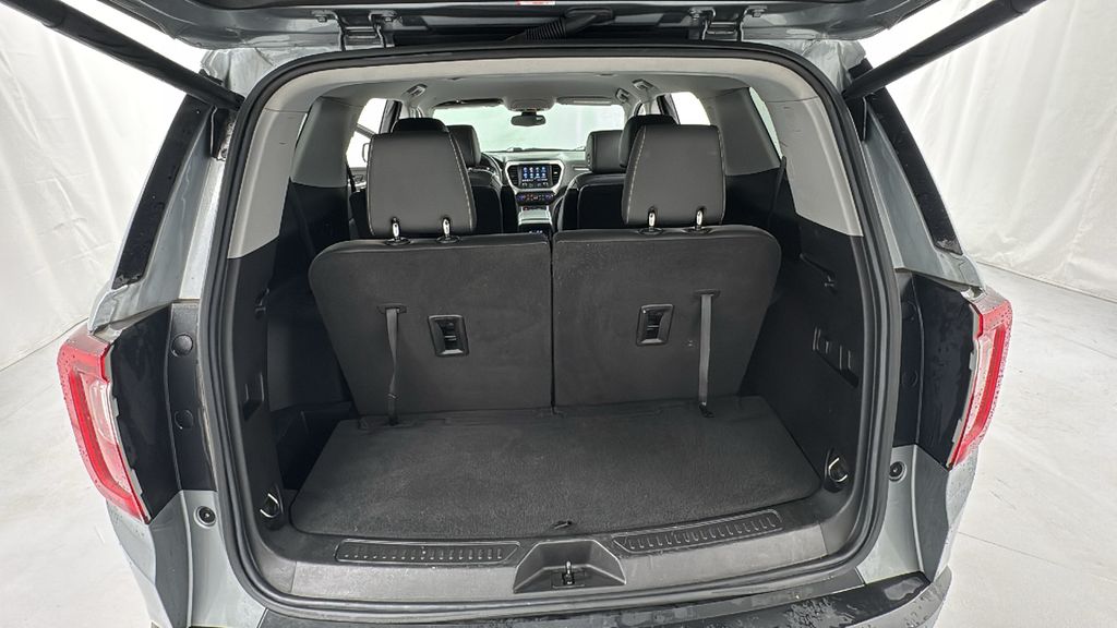 2023 Gmc Acadia SLT photo 16