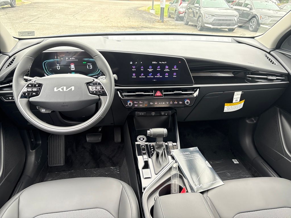 2025 Kia Niro EX photo 25