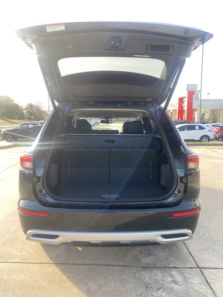 2024 Mitsubishi Outlander SEL photo 5