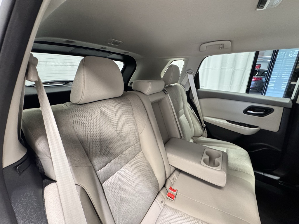 2025 Nissan Rogue SV AWD photo 24