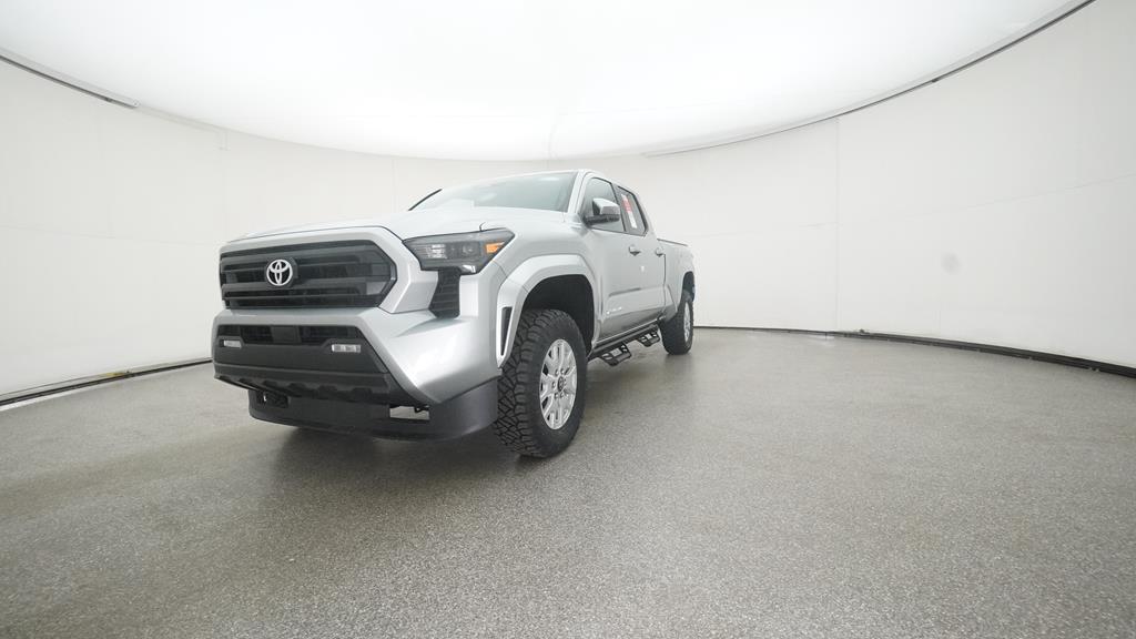 2025 Toyota Tacoma SR5 photo 4