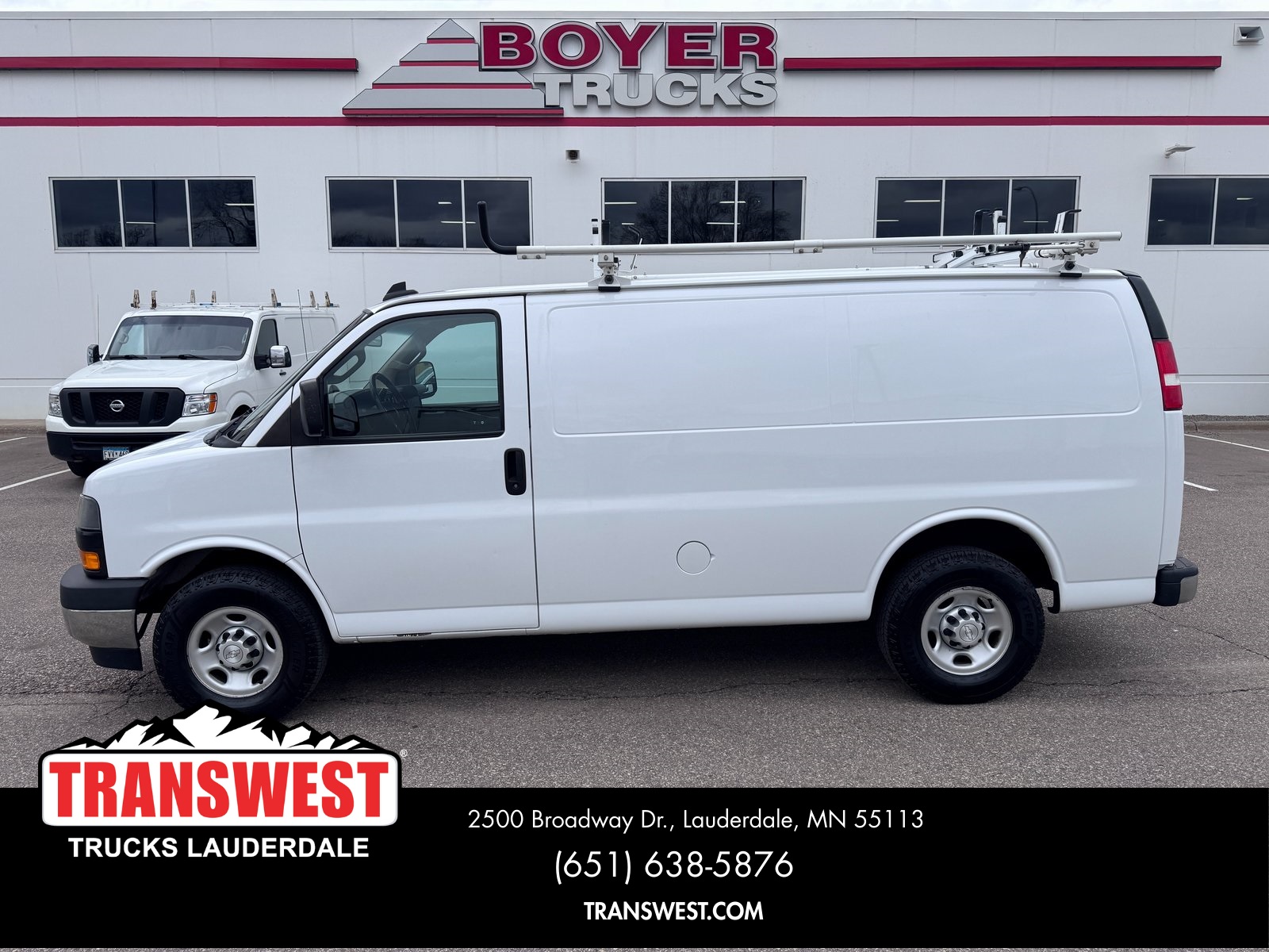 2018 Chevrolet Express 3500 Work Van photo 2