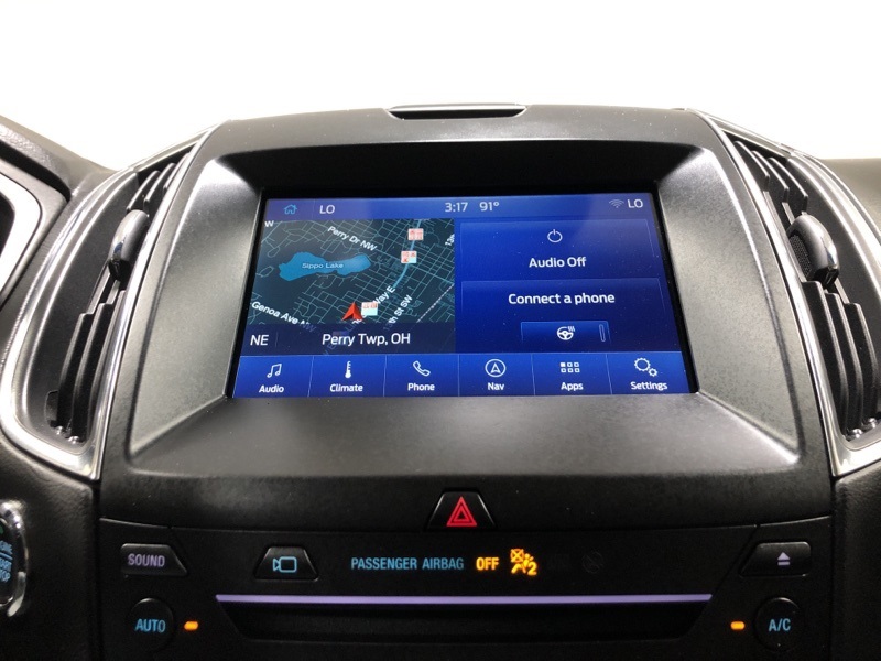2019 Ford Edge Titanium photo 27
