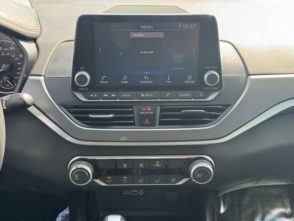 2024 Nissan Altima 2.5 SR photo 13