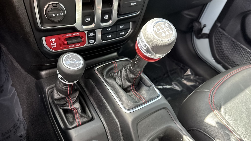 2023 Jeep Wrangler Two-Door Rubicon photo 51