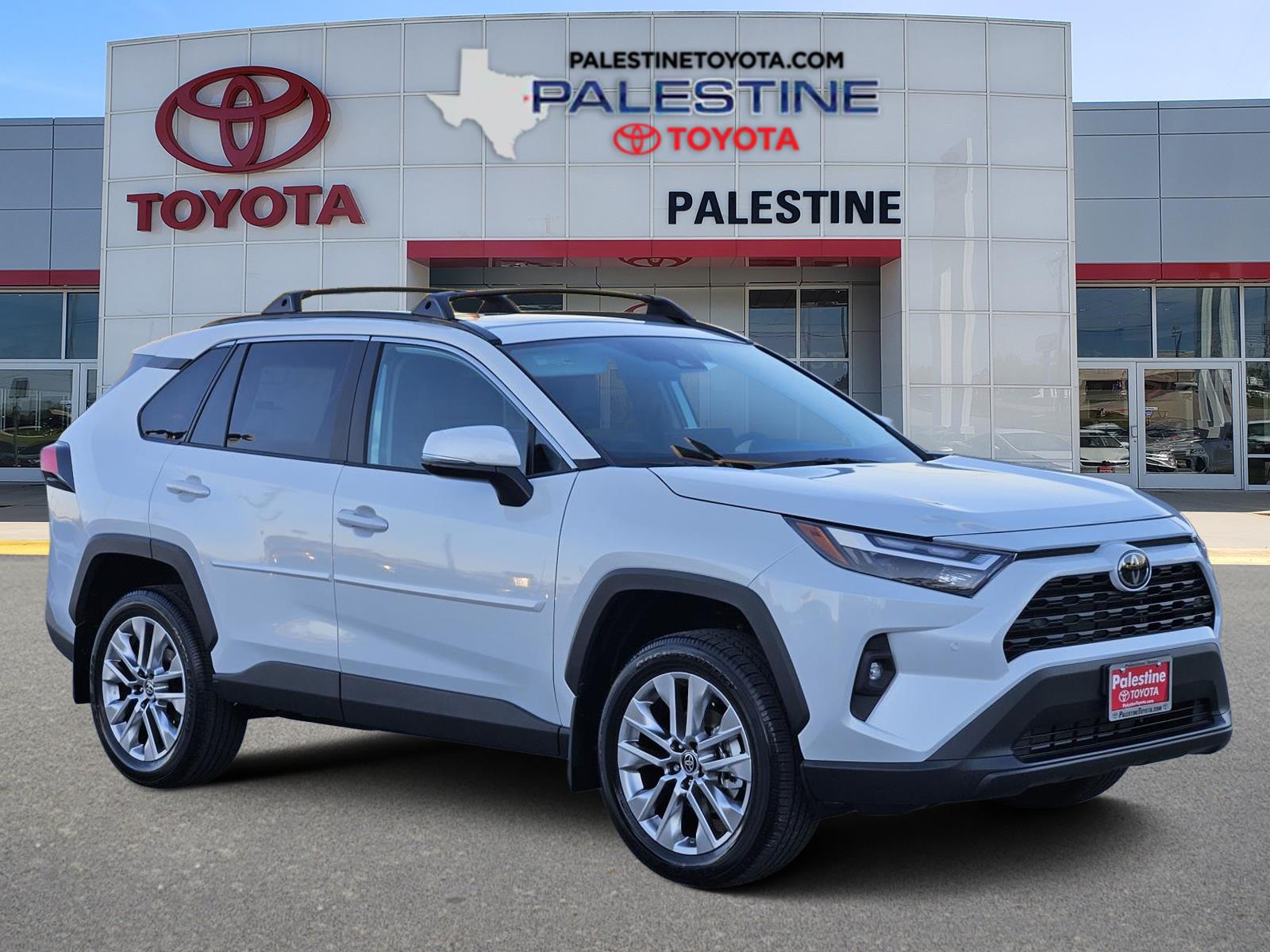 2025 Toyota RAV4 XLE Premium's photo