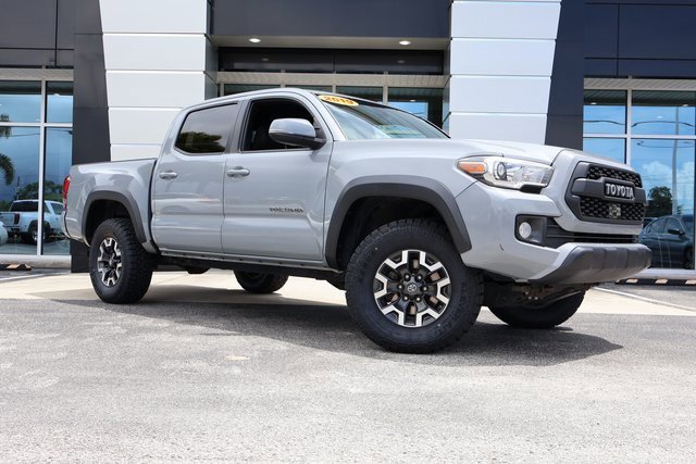 2019 Toyota Tacoma SR photo 2