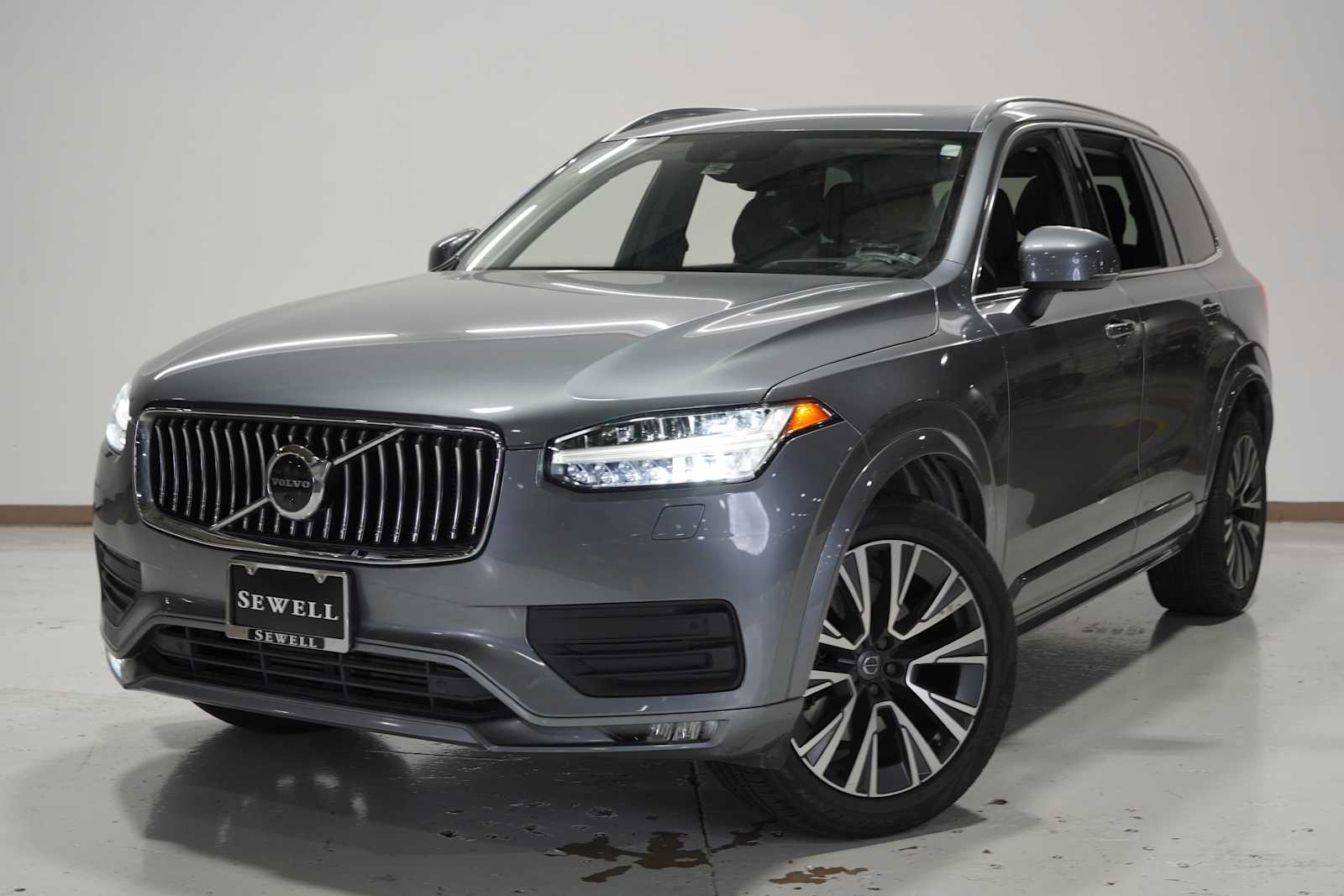 2020 Volvo XC90 Momentum