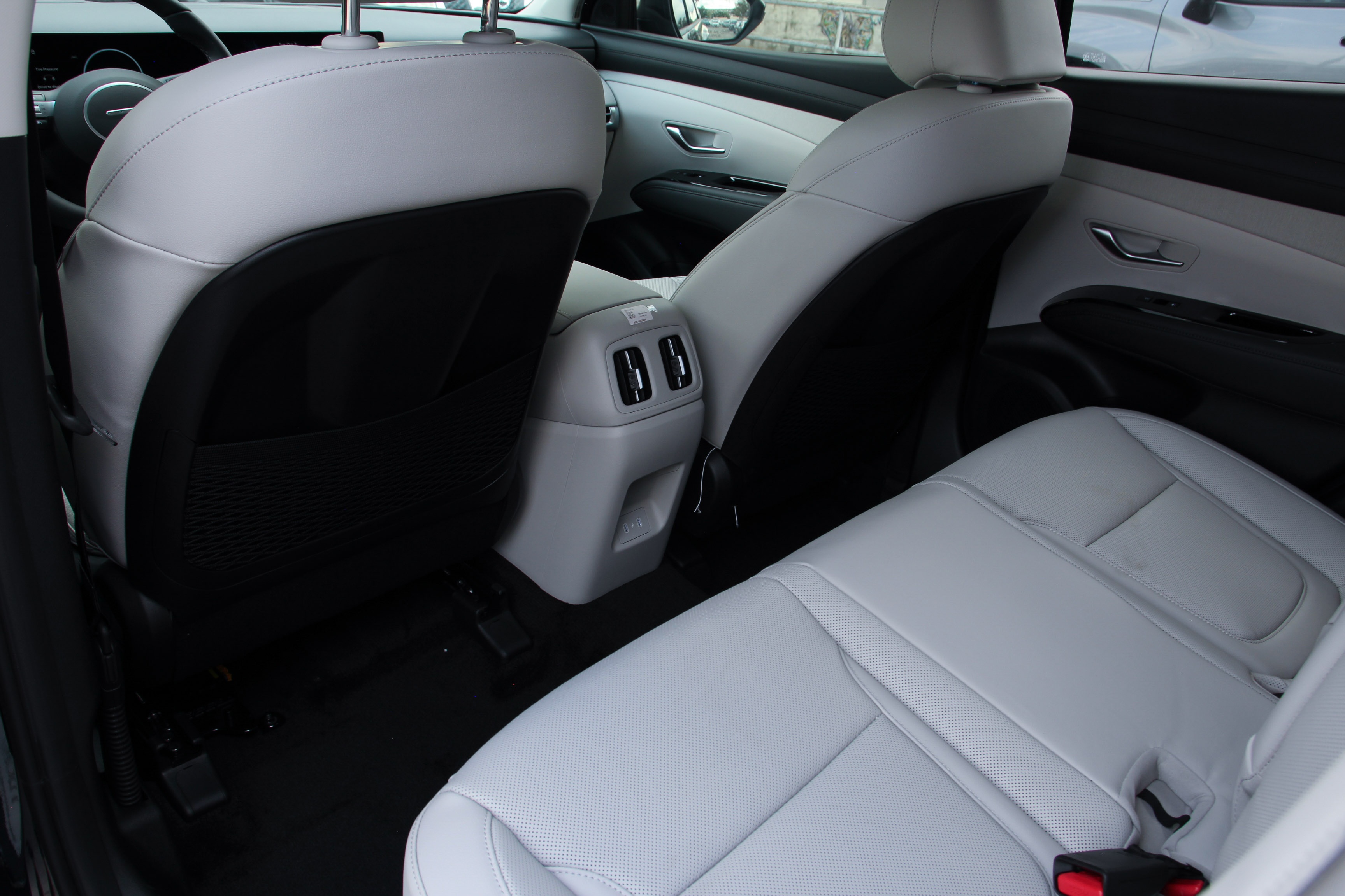 2025 Hyundai Tucson Hybrid Limited photo 16