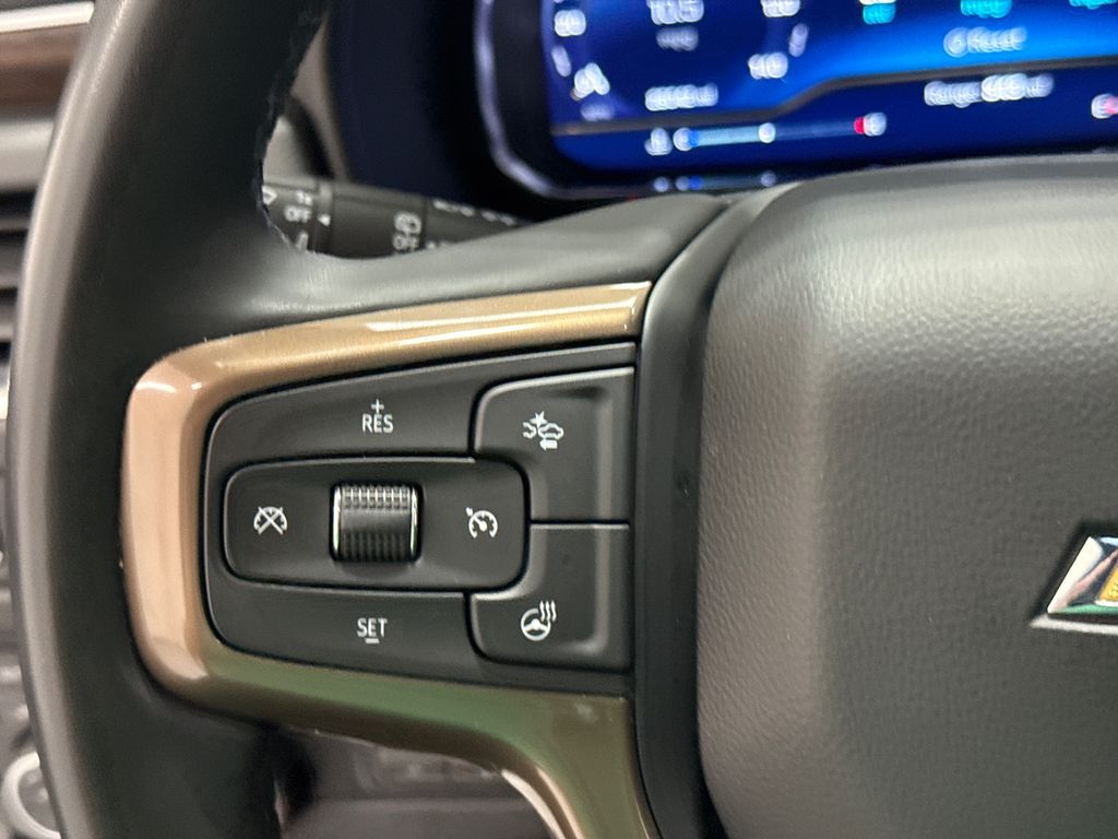 2024 Chevrolet Suburban High Country photo 15