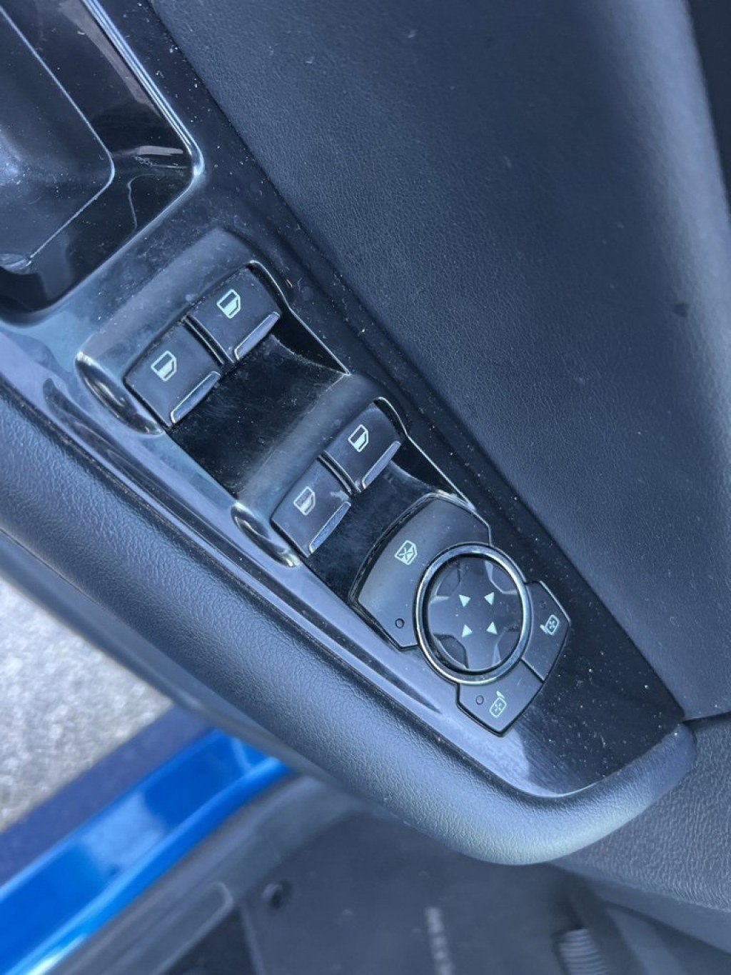 2018 Ford Edge SEL photo 18
