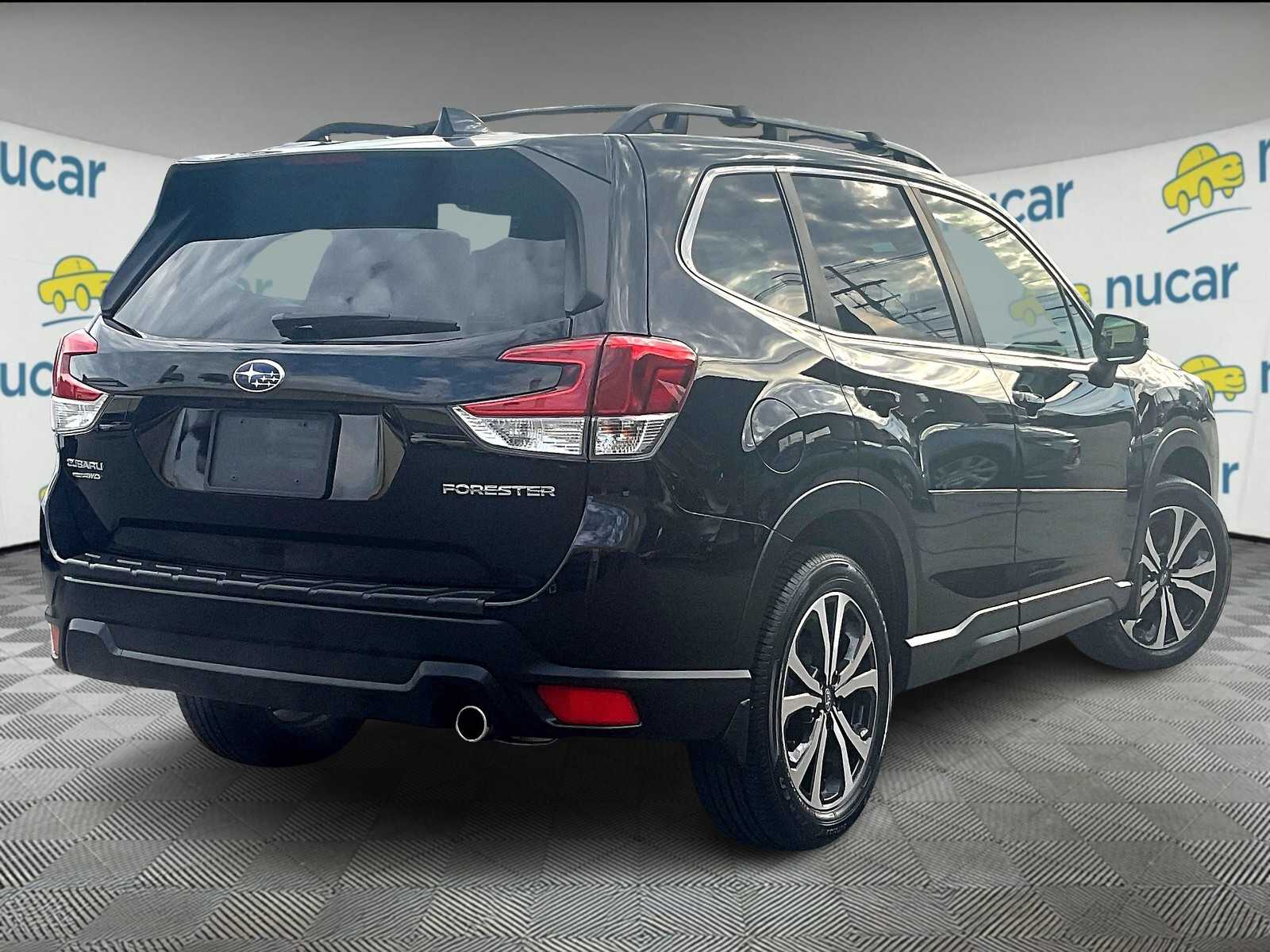 2023 Subaru Forester Limited photo 5