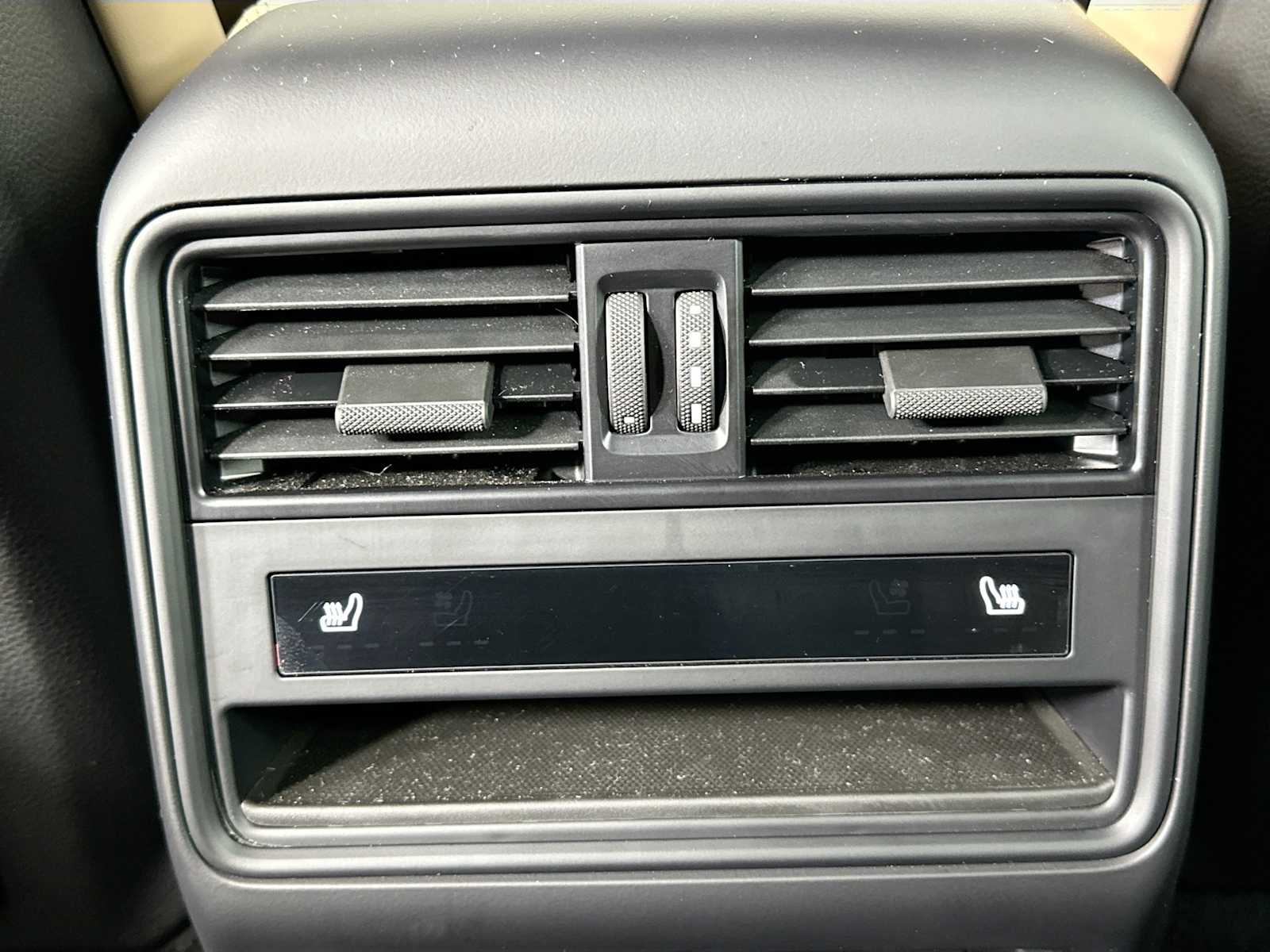 2024 Porsche Cayenne photo 20