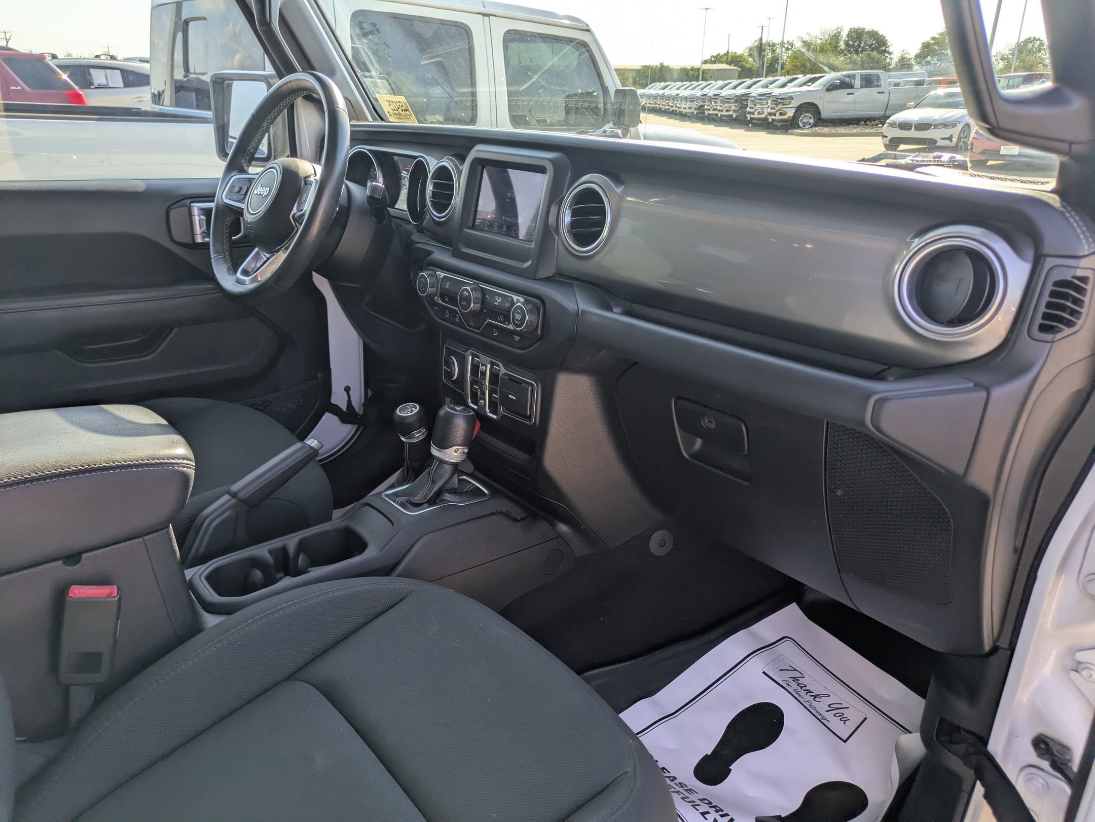 2019 Jeep Wrangler Unlimited Sahara photo 24