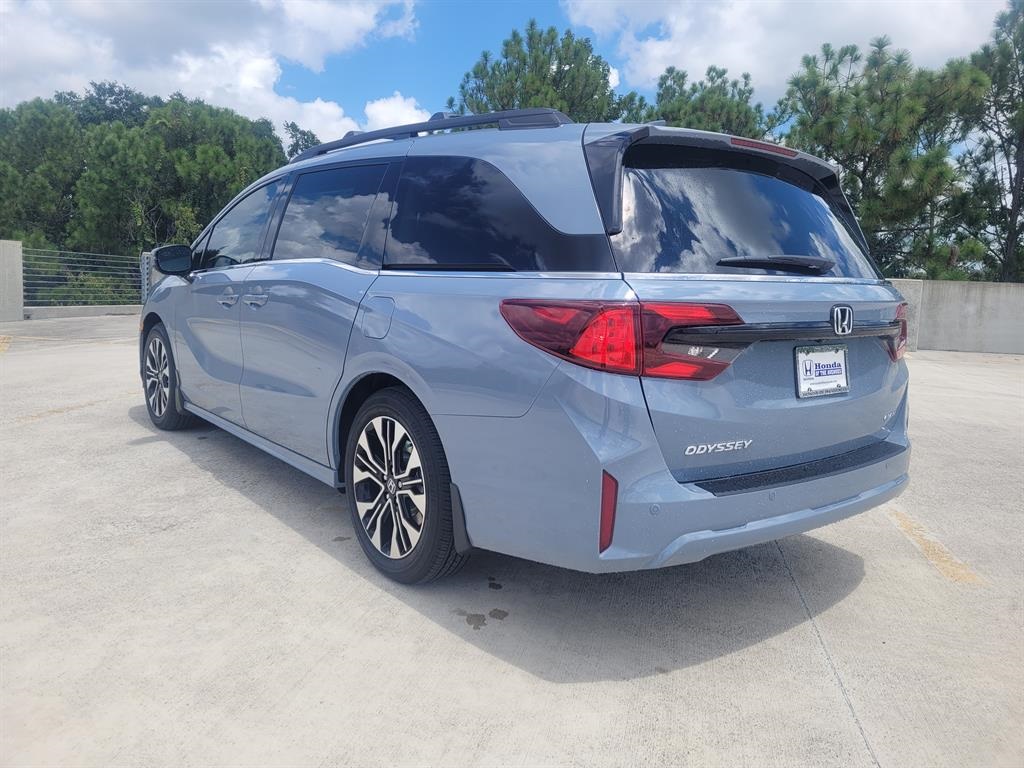 2026 Honda Odyssey Elite photo 5