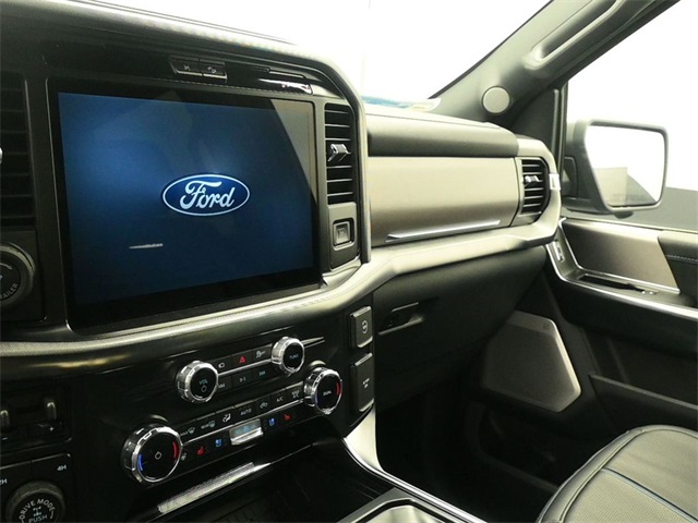 2025 Ford F-150 Platinum photo 12