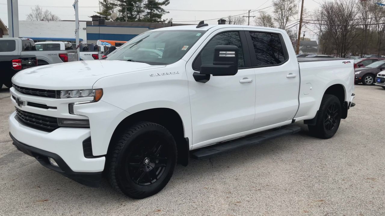 2022 Chevrolet Silverado 1500 RST photo 3