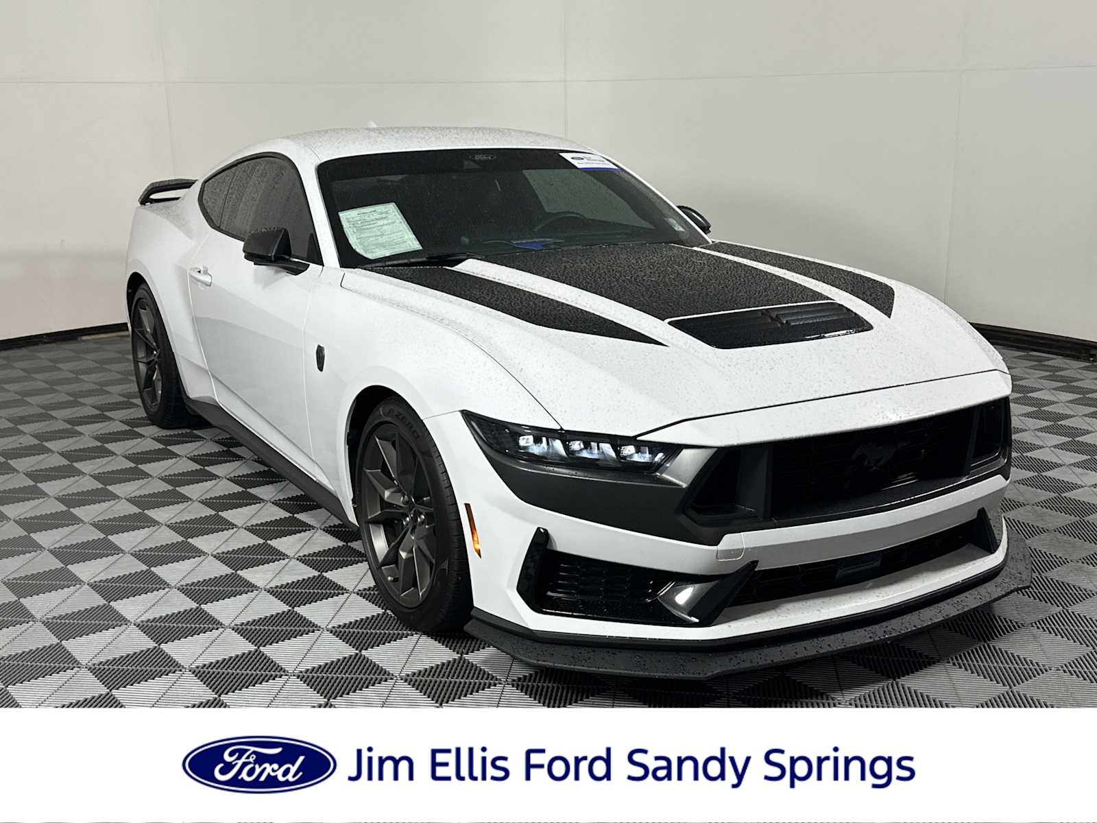 2024 Ford Mustang Dark Horse's photo