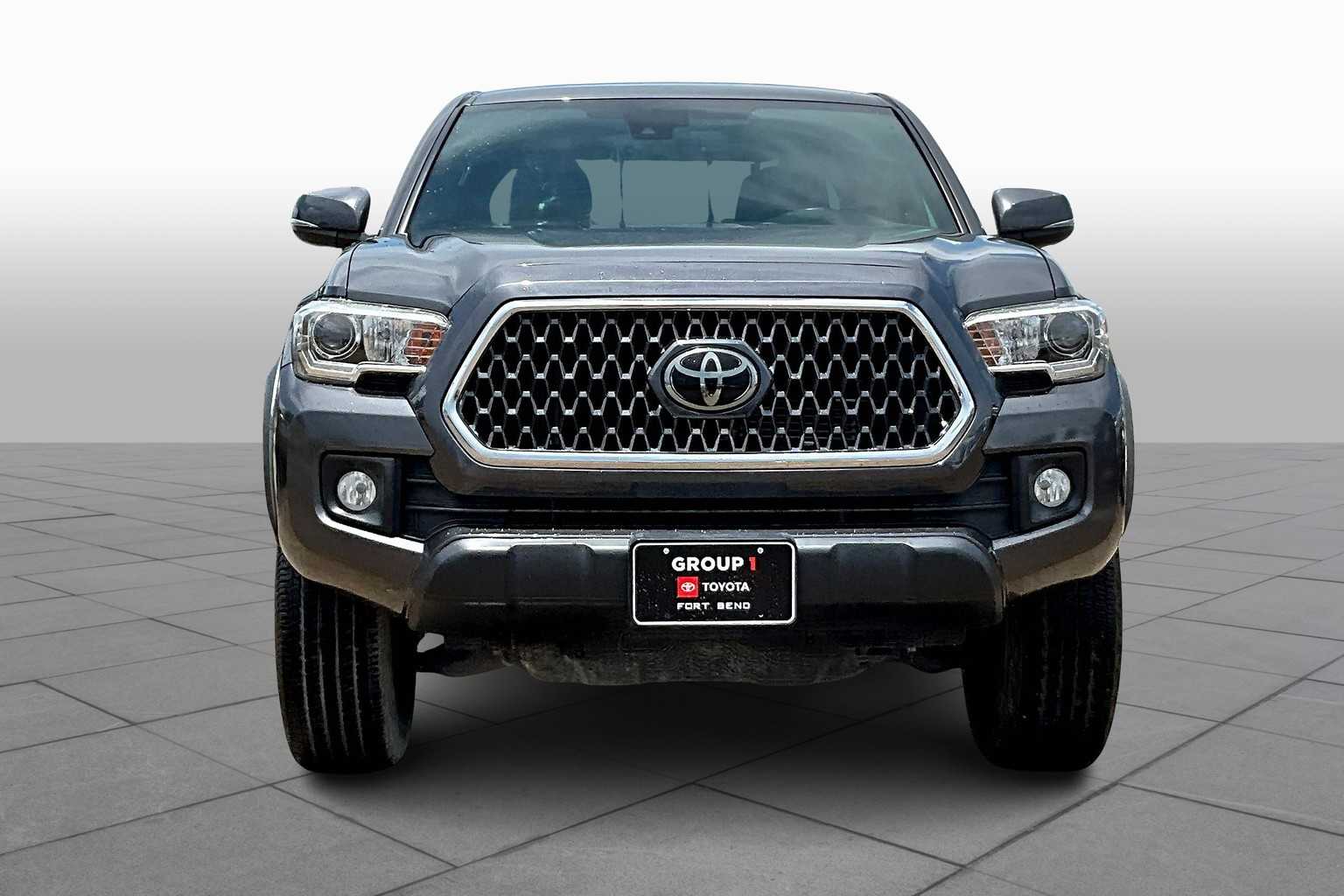 2019 Toyota Tacoma TRD photo 5