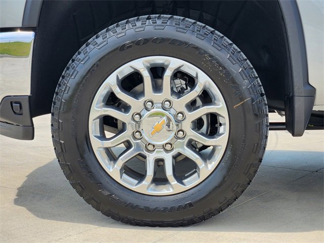 2025 Chevrolet Silverado 2500HD LTZ photo 8