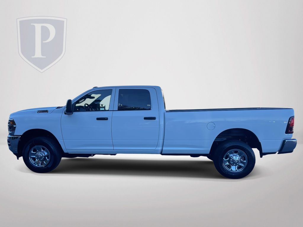 2026 Ram 2500 Tradesman photo 4