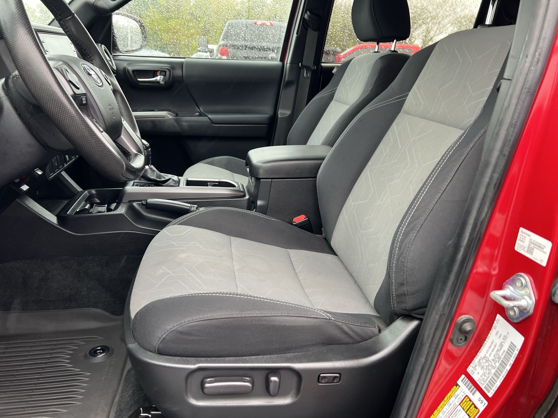 2022 Toyota Tacoma TRD Sport Double Cab photo 16