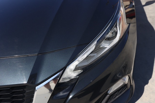 2021 Nissan Altima 2.5 SV photo 9