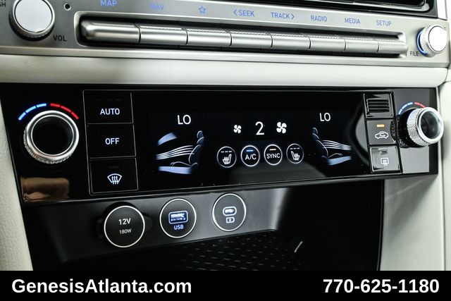 2025 Genesis G70 2.5T photo 19