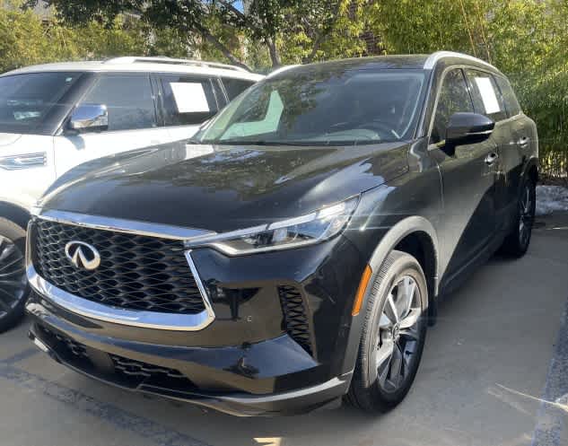 2025 INFINITI QX60 LUXE's photo