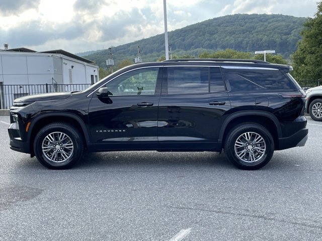 2026 Chevrolet Traverse photo 4