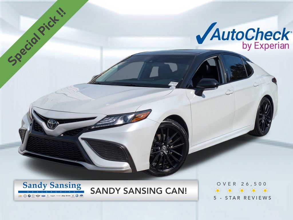 2022 Toyota Camry XSE's photo