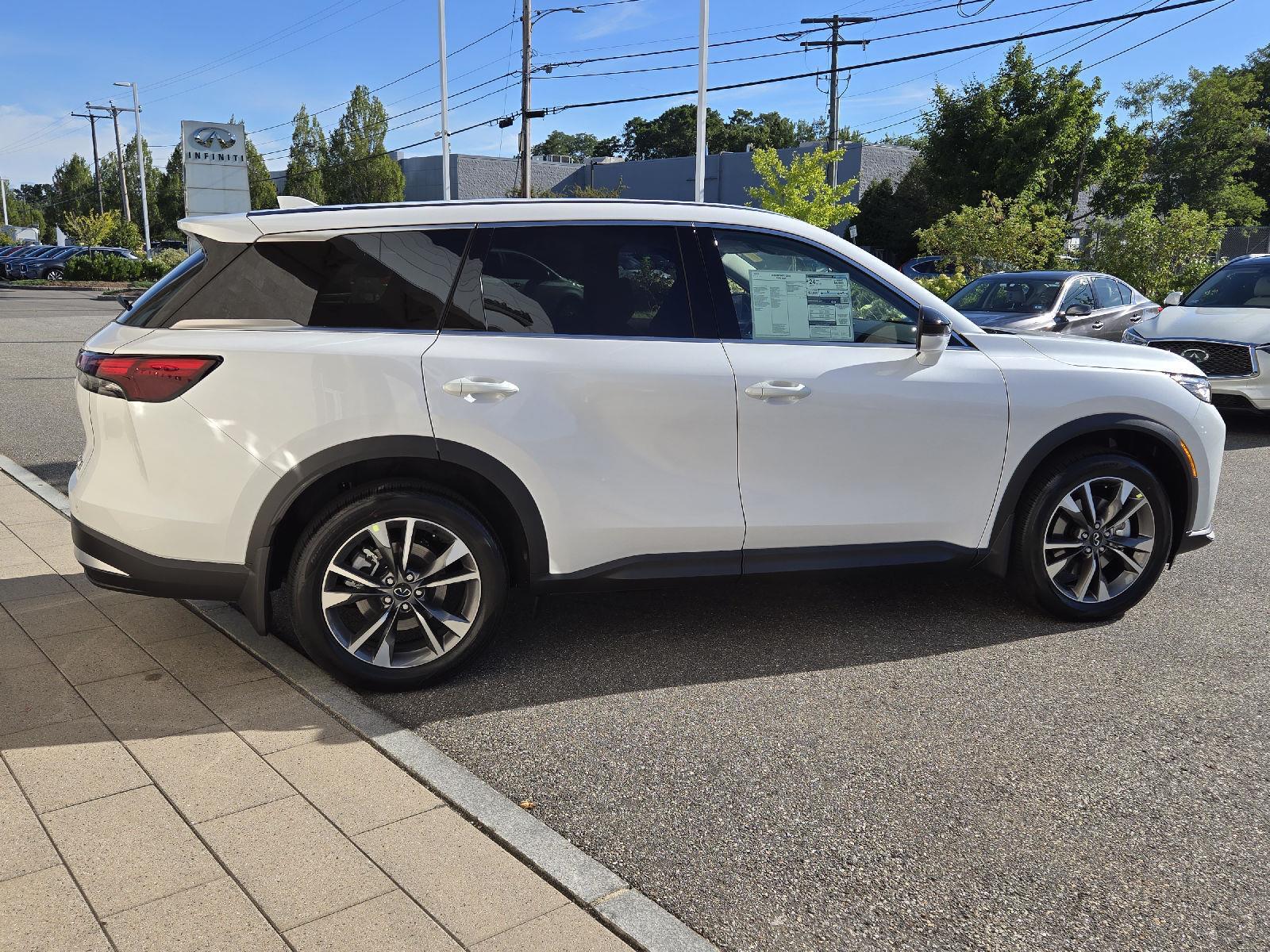2026 Infiniti QX60 Pure AWD photo 14