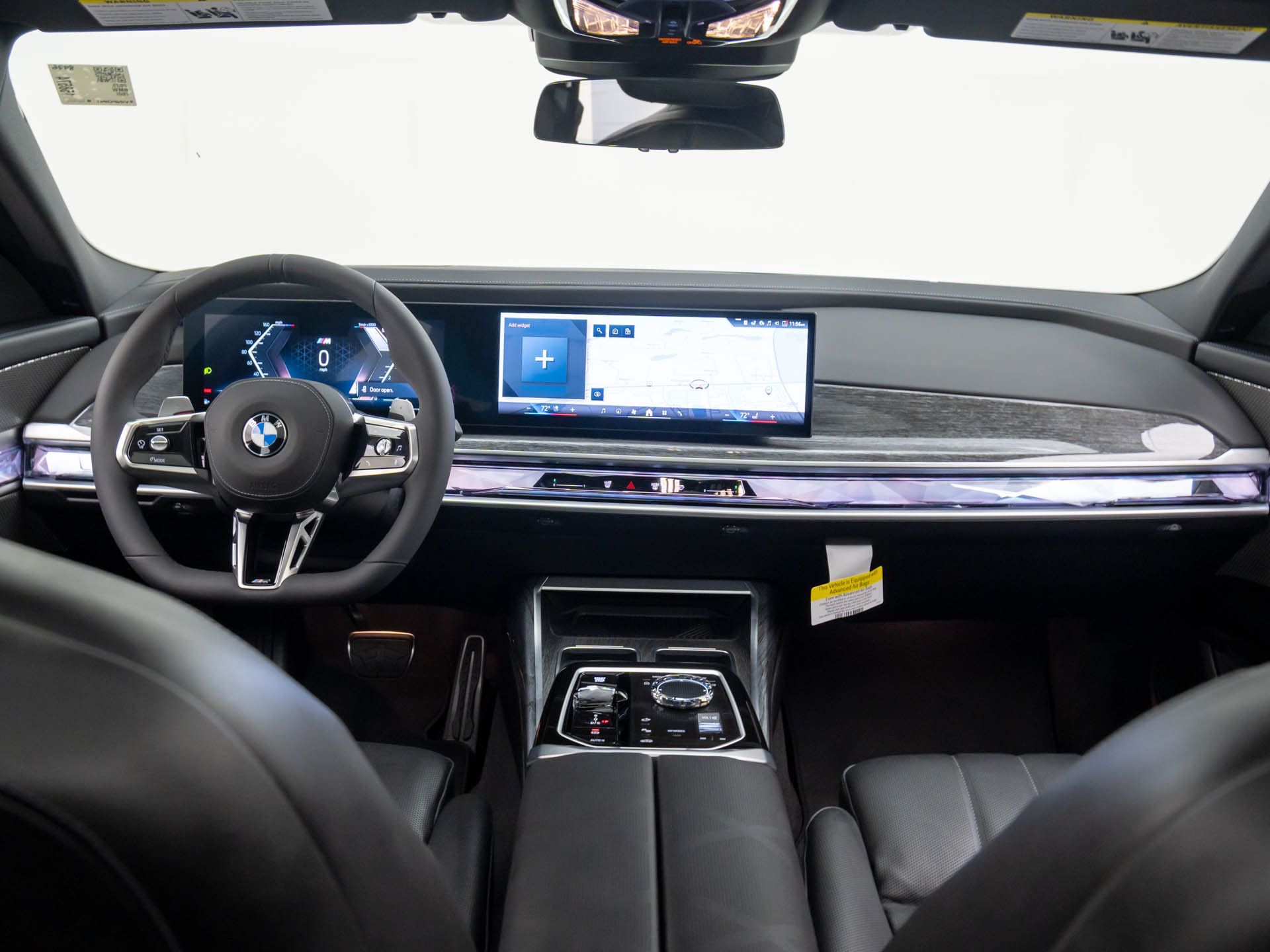 New 2025 Mineral White Metallic BMW 760i xDrive image 9