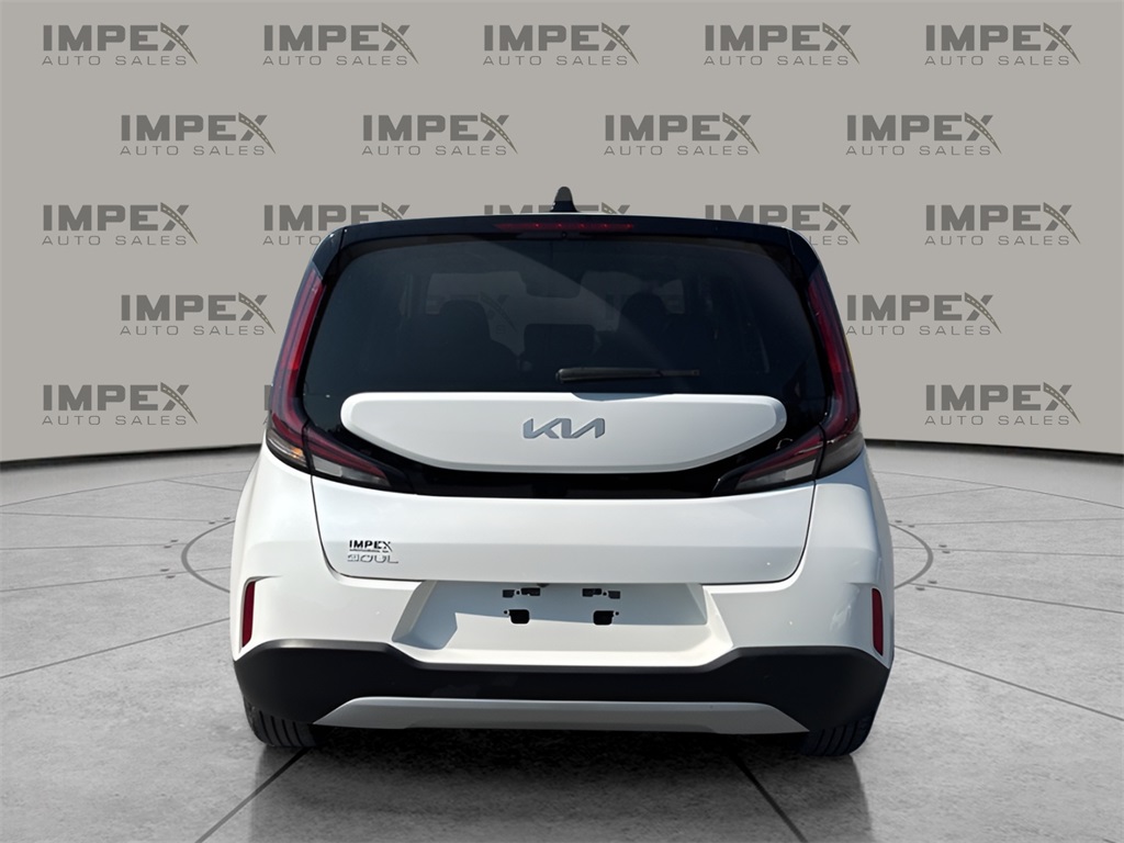 2024 Kia Soul LX S photo 4