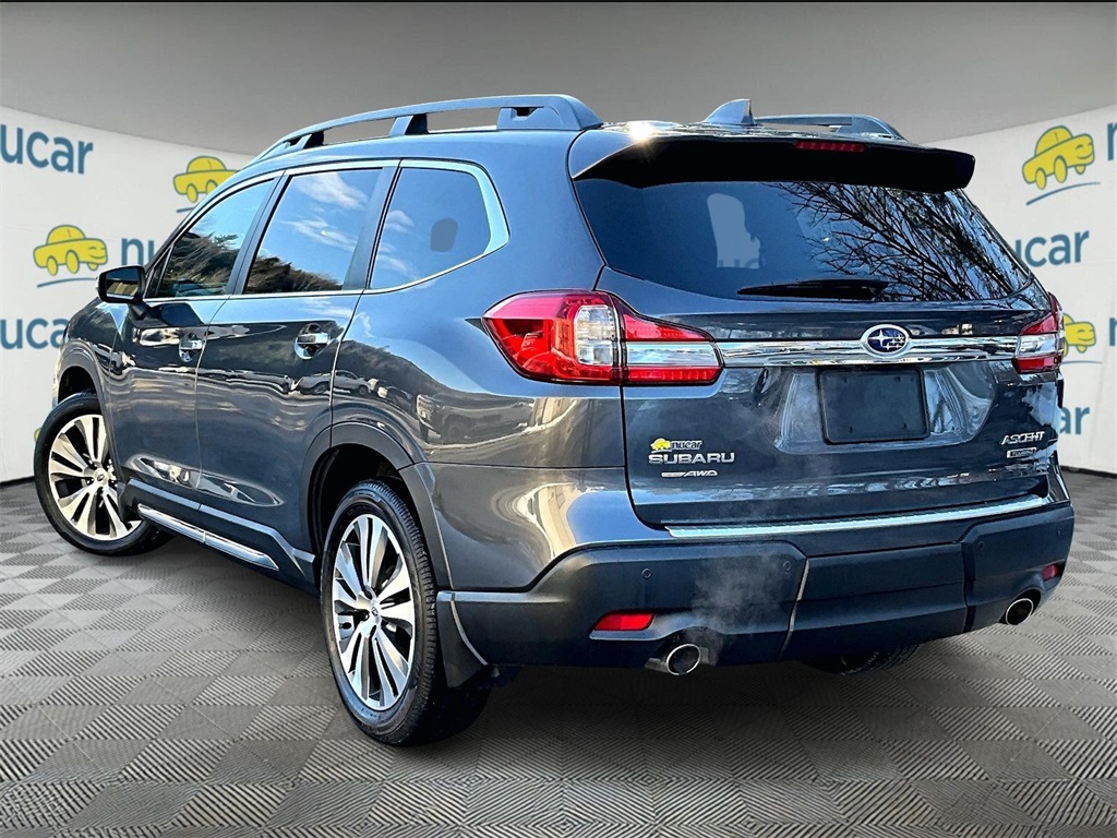2022 Subaru Ascent Touring photo 2