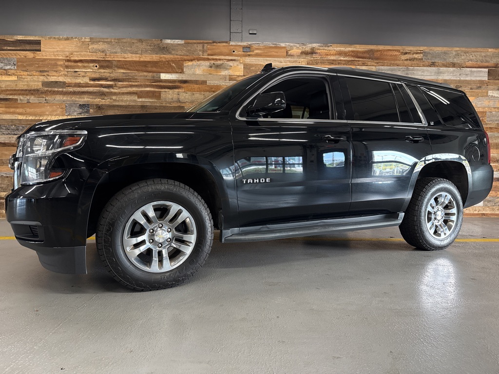 2018 Chevrolet Tahoe LT photo 9