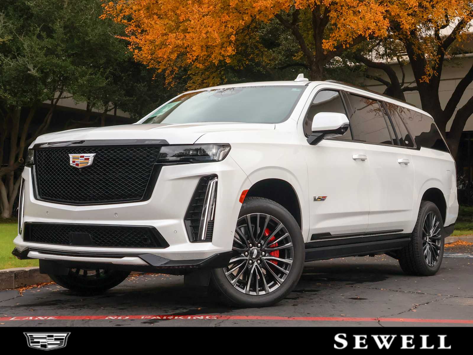 2024 Cadillac Escalade ESV V-Series's photo