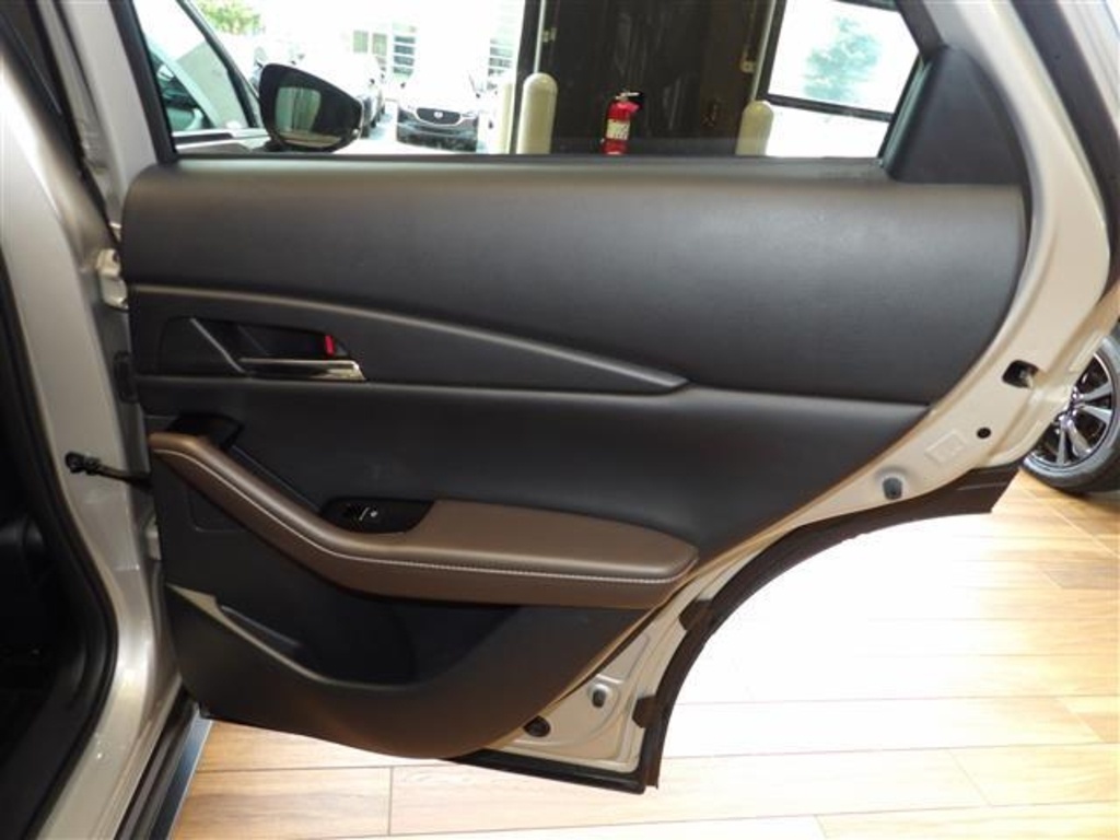 2023 Mazda CX-30 2.5 S Premium photo 16