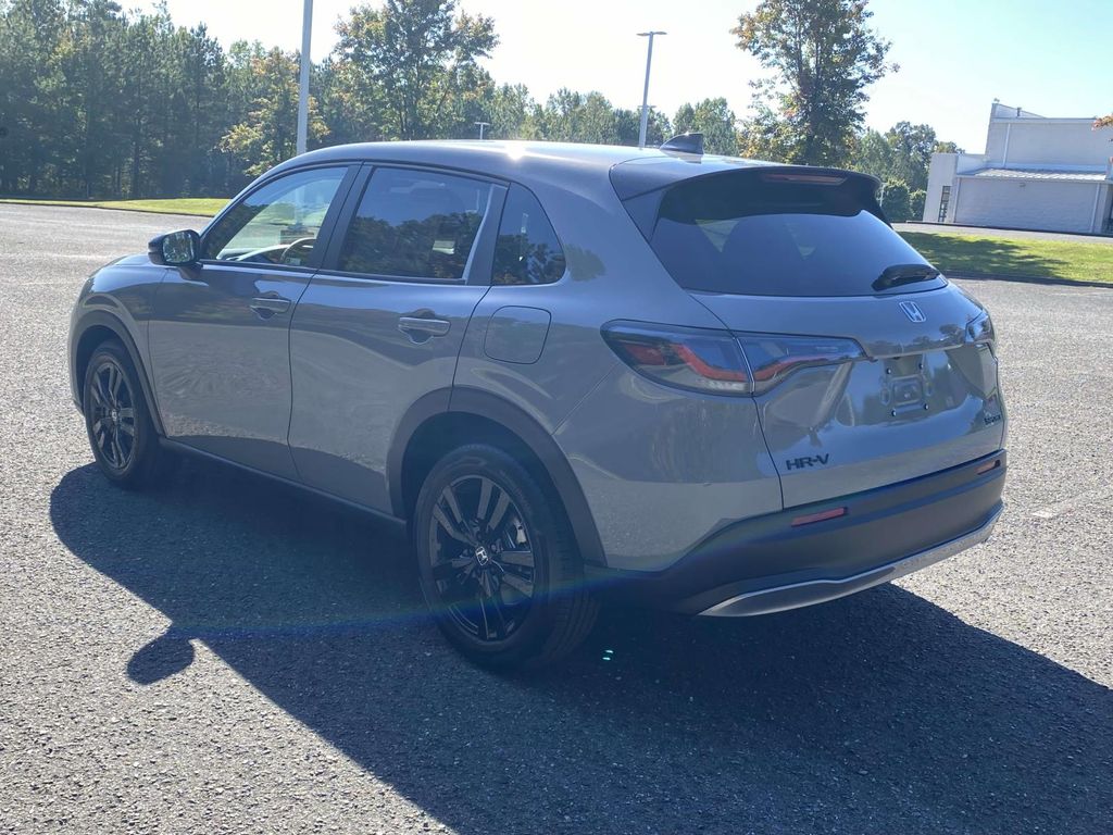 2026 Honda HR-V Sport photo 3