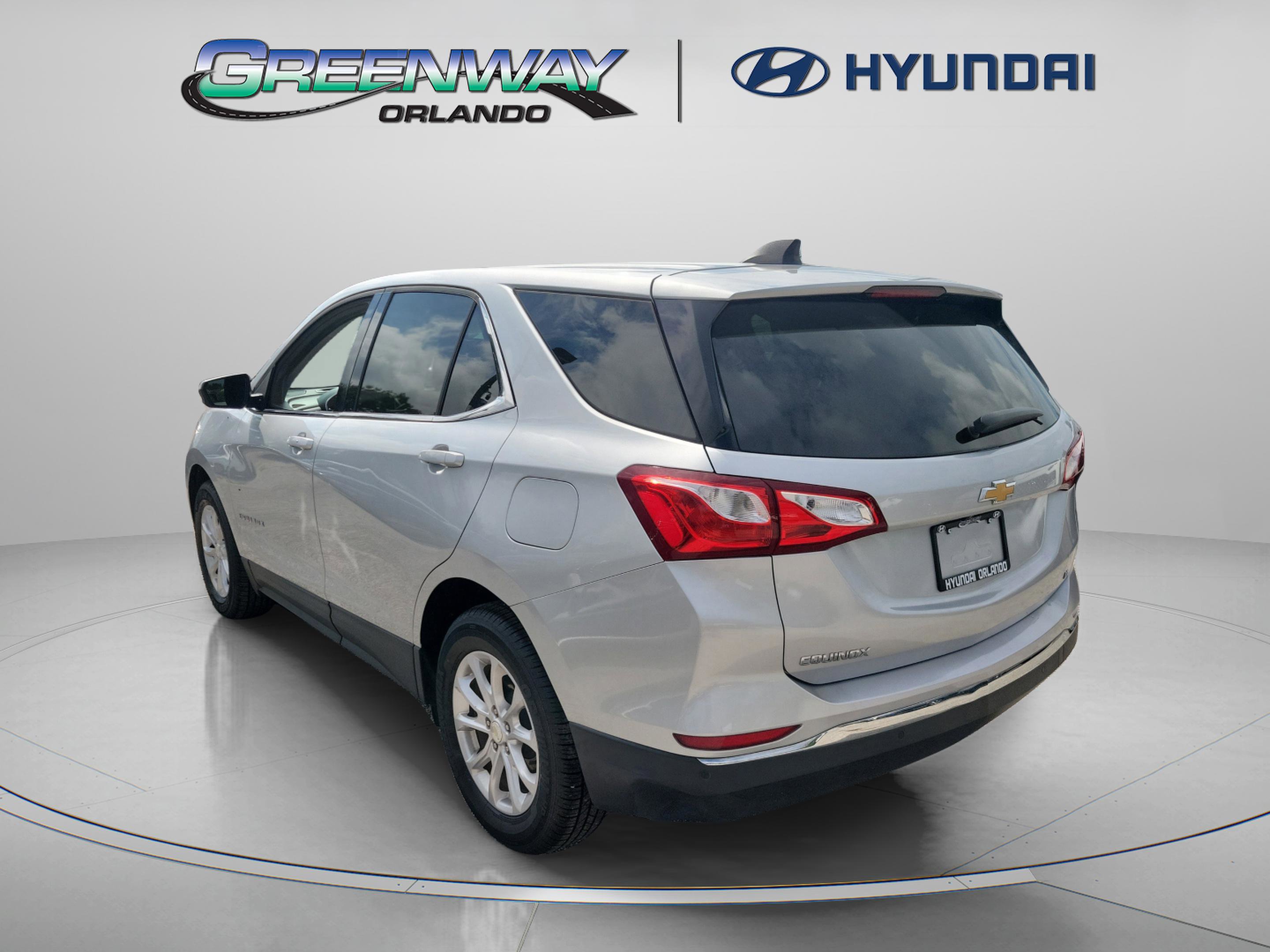 2020 Chevrolet Equinox LT photo 3